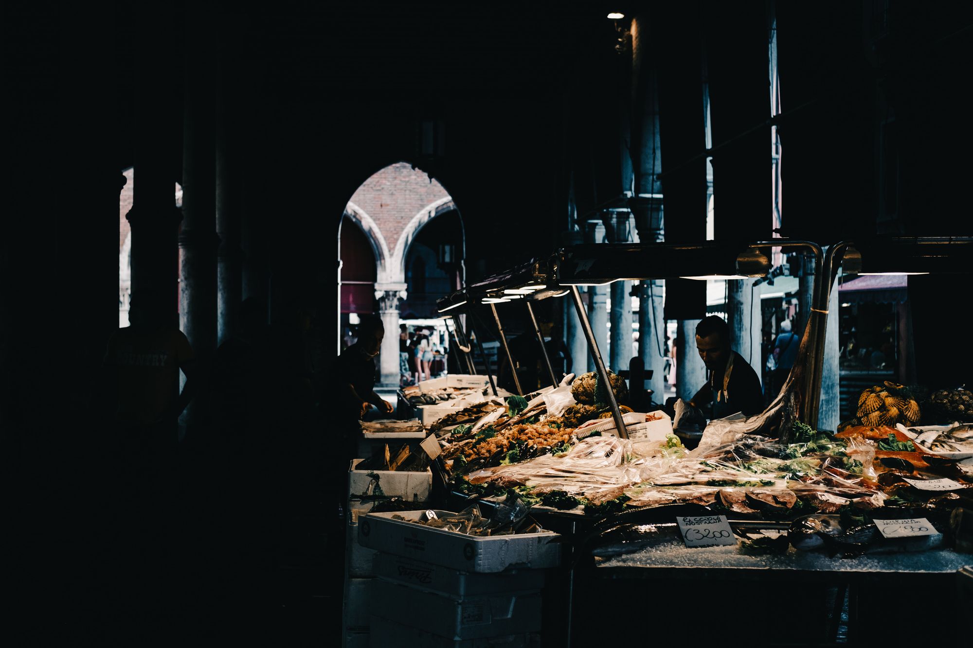 Mercato di rialto pesce (Marco Chilese - Unsplash)   