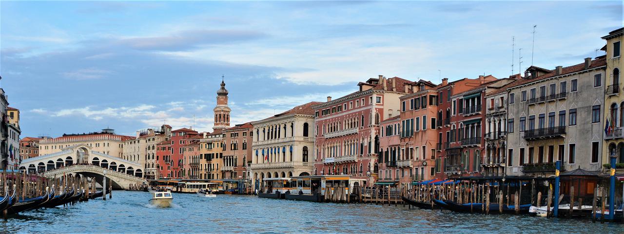storia del mercato di rialto di venezia (pixabay - JoelleLC)
