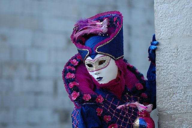 storia carnevale venezia - https://unsplash.com/photos/DDWebfG-eE4